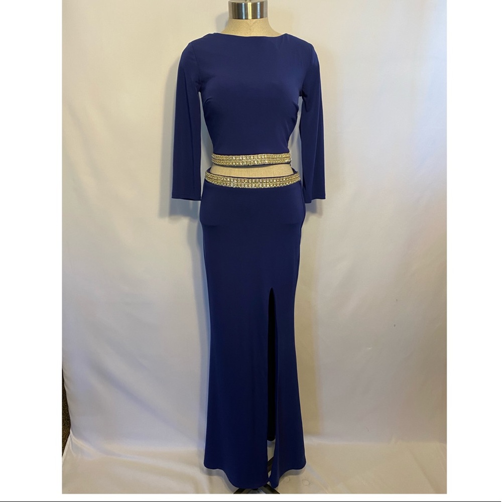 City Triangles Navy blue two piece formal wear